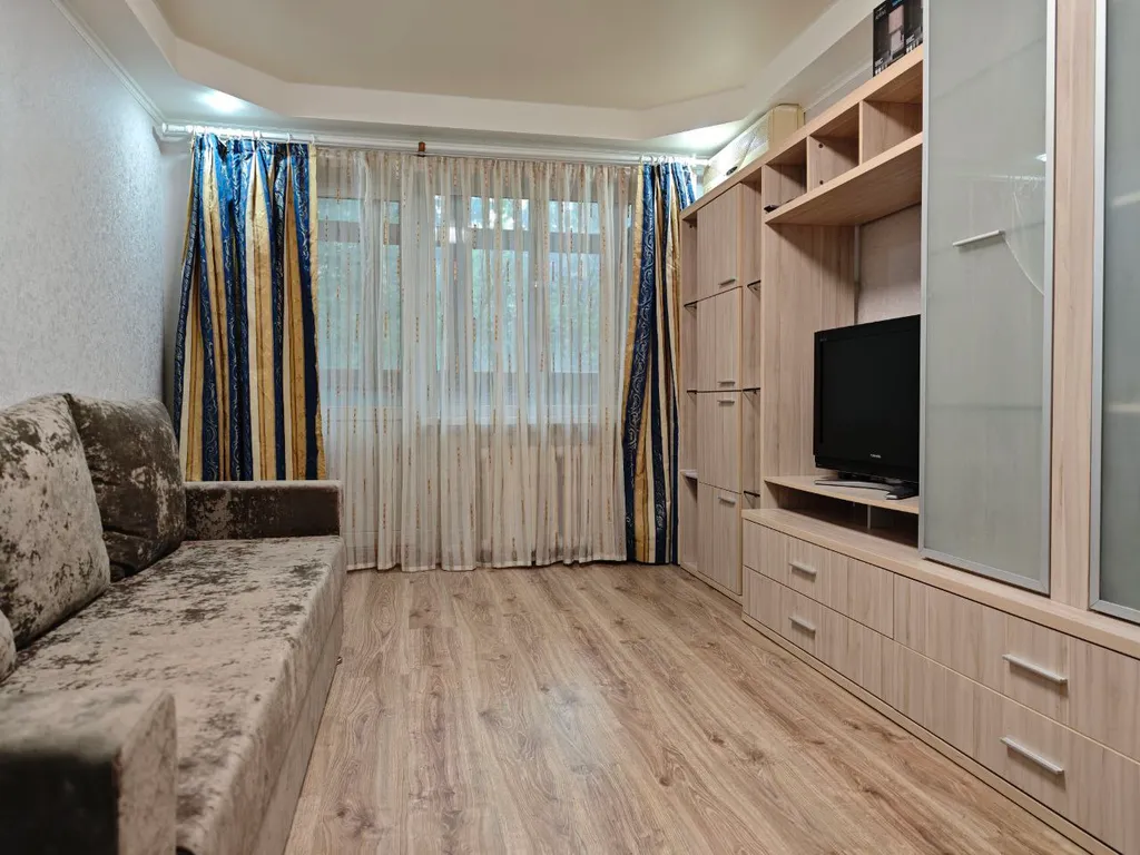 Шикарная квартира на набережной новый ремонт и водой