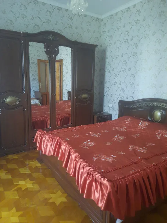 Дом на 11 человек в центре, 10 минут от центрального пляжа