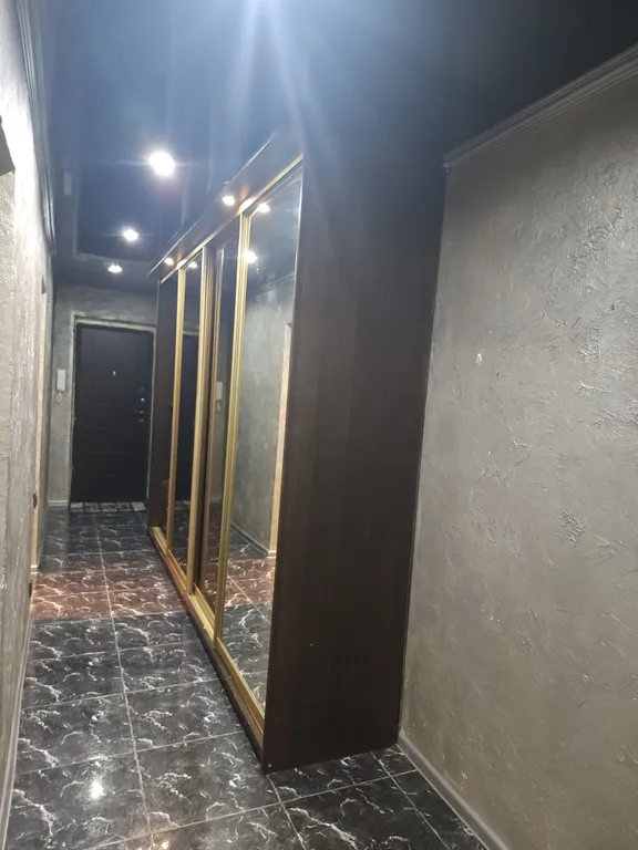 Просторная двухкомнатная квартира в уютном районе города