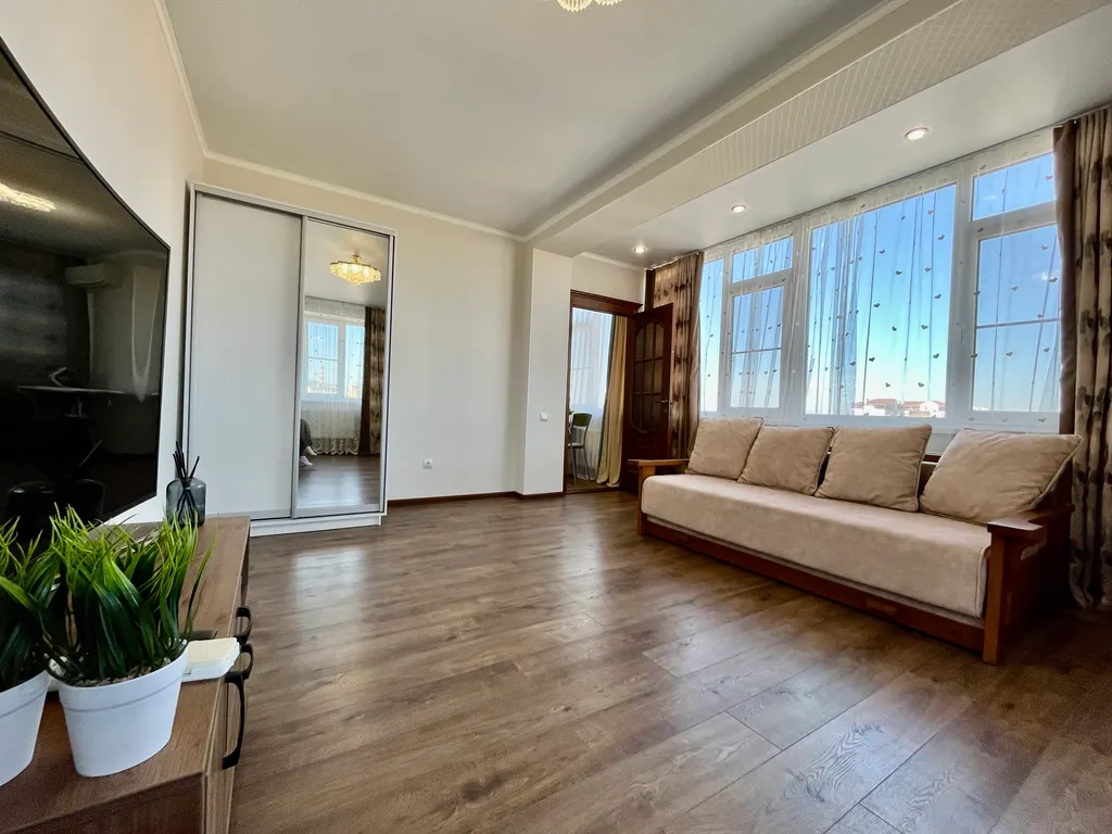 Квартира Просторная квартира с дорогим ремонтом и шикарным видом — Анапа