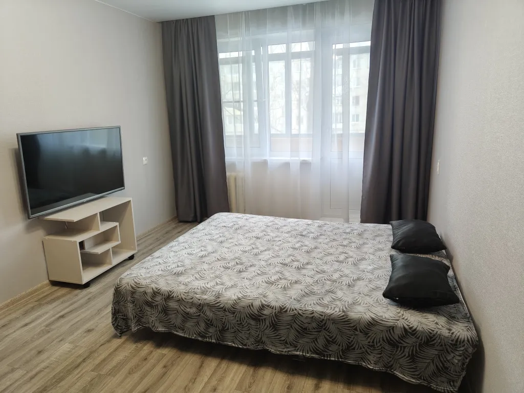 Двухкомнатная квартира на Рокоссовского 25