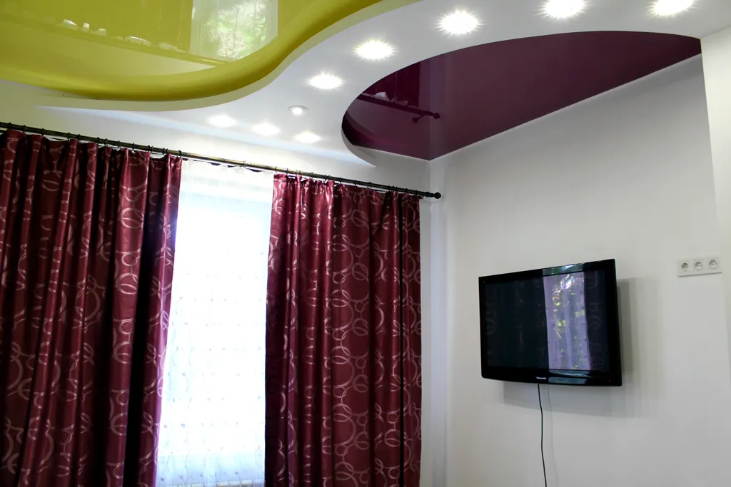 Дом с бассейном в районе Артека и горы Аю-Даг