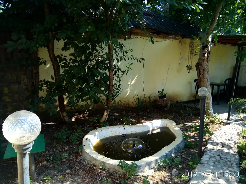 Просторная комната с кондиционером в частном доме