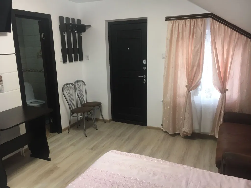 Квартира Квартира Уютная студия с мини-кухней и большим балконом — Любимовка