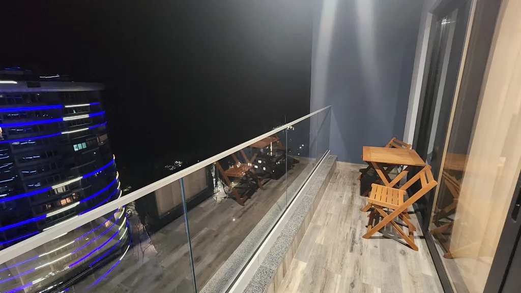 Просторная видовая трёхкомнатная квартира в приморском парке