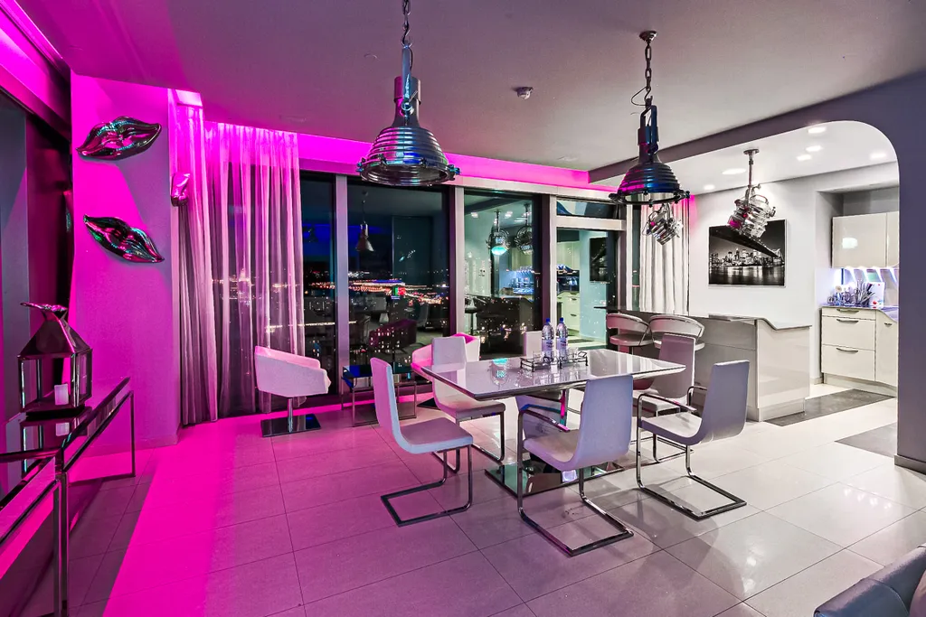 Угловой апартамент Город столиц