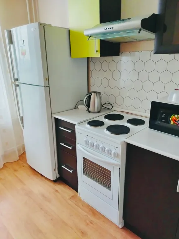 Евро-двушка у метро Девяткино для командировок и семейных