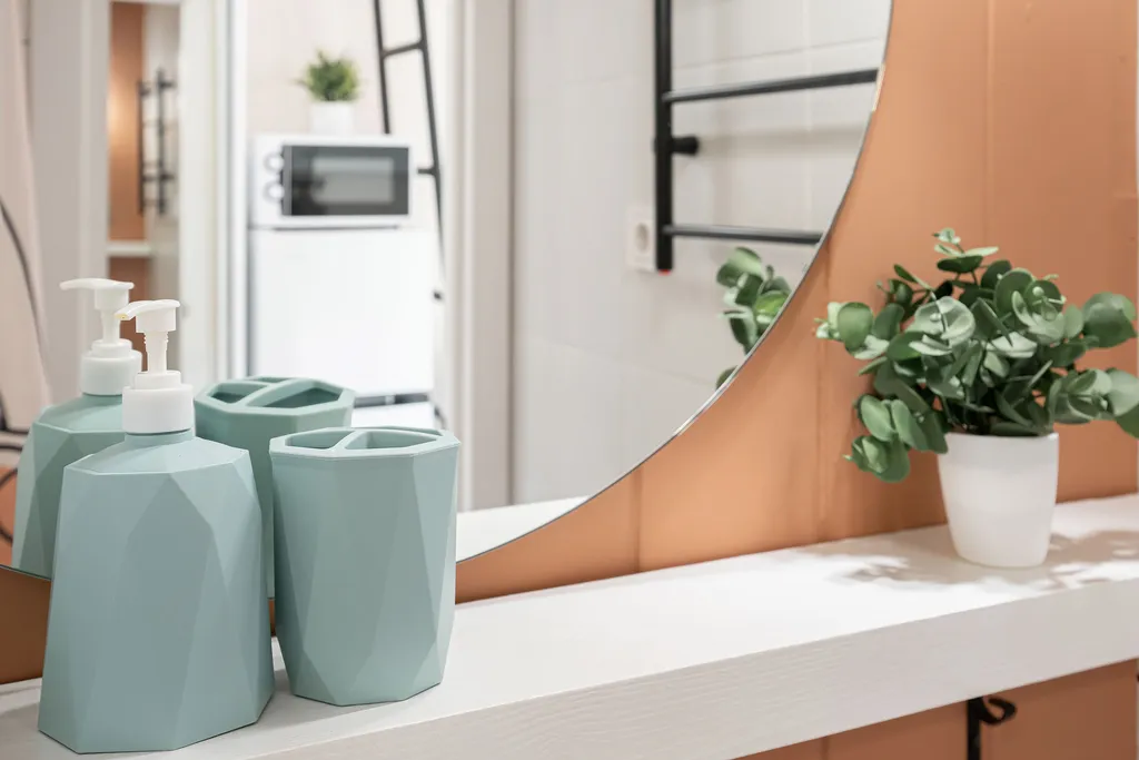 Яркая двухуровневая мини-студия