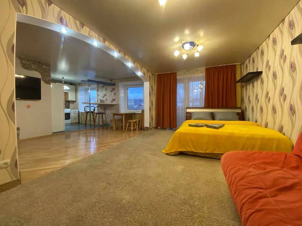 Двухкомнатная квартира рядом с ЖД-вокзалом