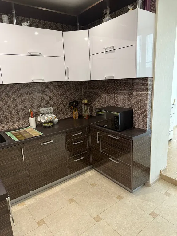 Двухкомнатная уютная большая квартира в районе с развитой инфраструктурой