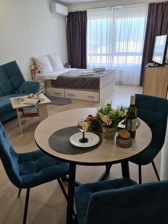 Студия с прекрасным видом на весь город и крайне удобным заездом с М5