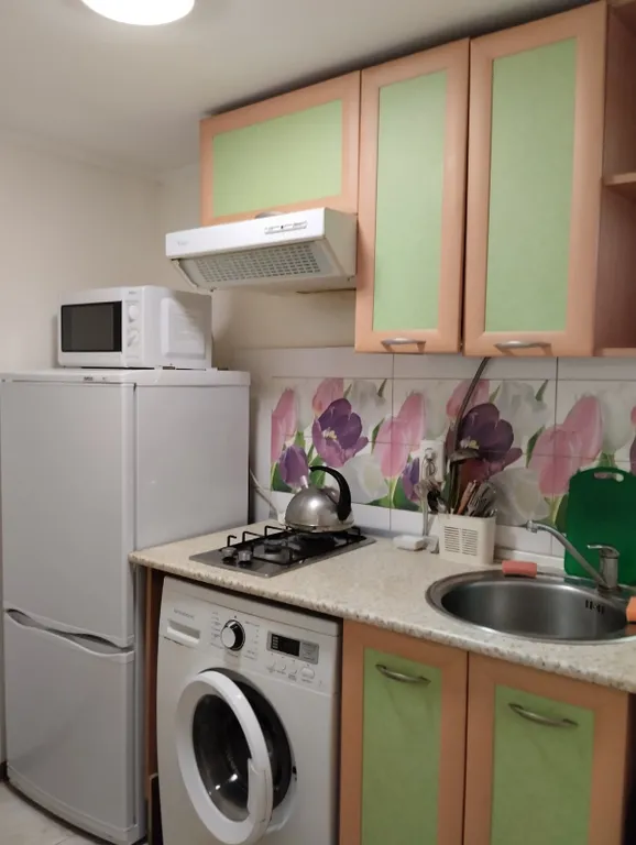 Квартира 380м от моря — аренда посуточно в Ялта