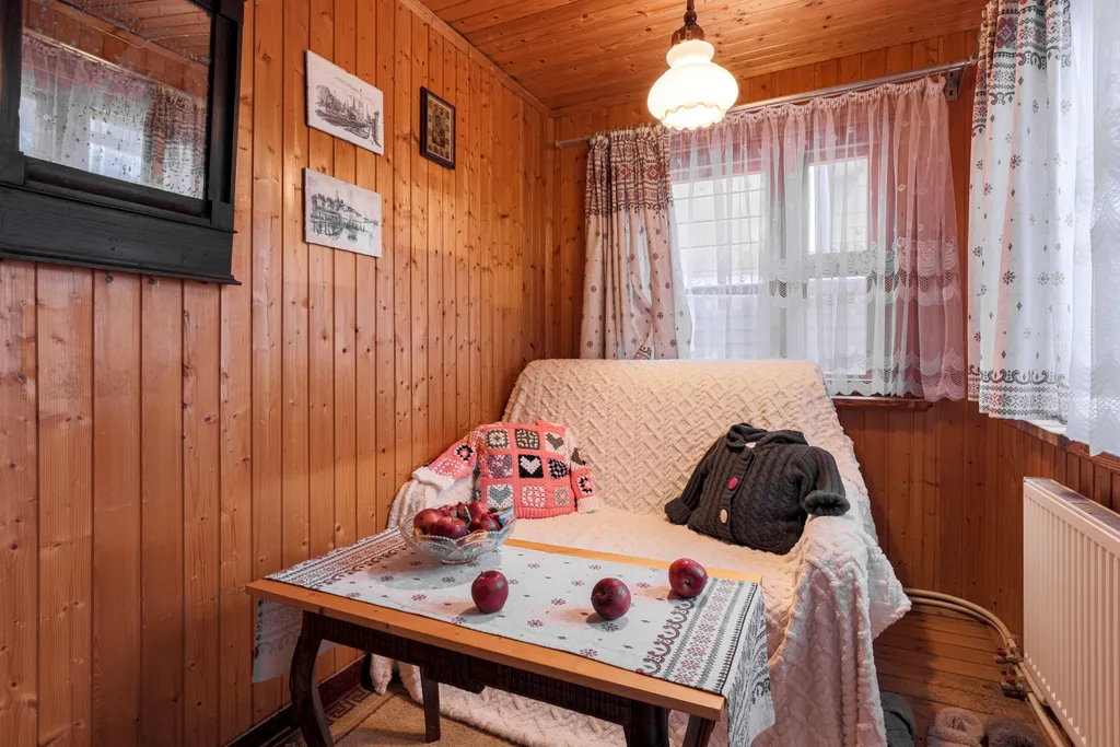 Монастырская изба