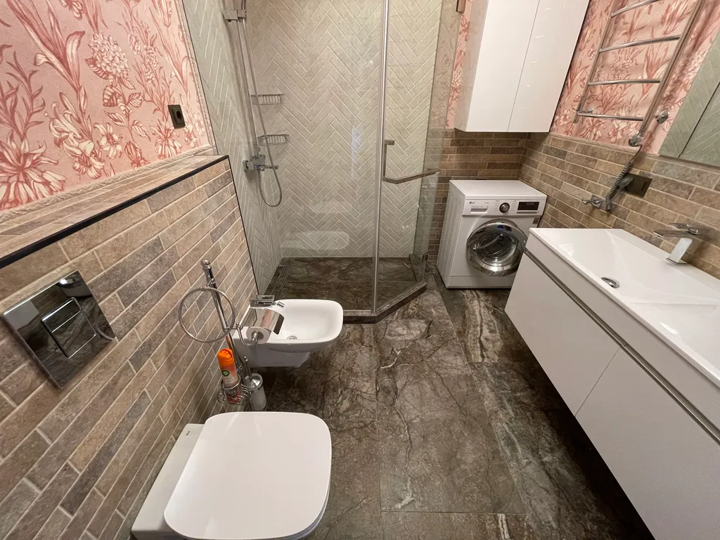 Квартира 3-комнатная с видом на море, дизайнерский ремонт