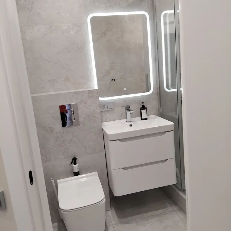 Квартира в центре с терассой и видом на горы