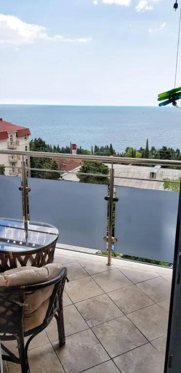 Апартаменты с шикарным видом на море и горы
