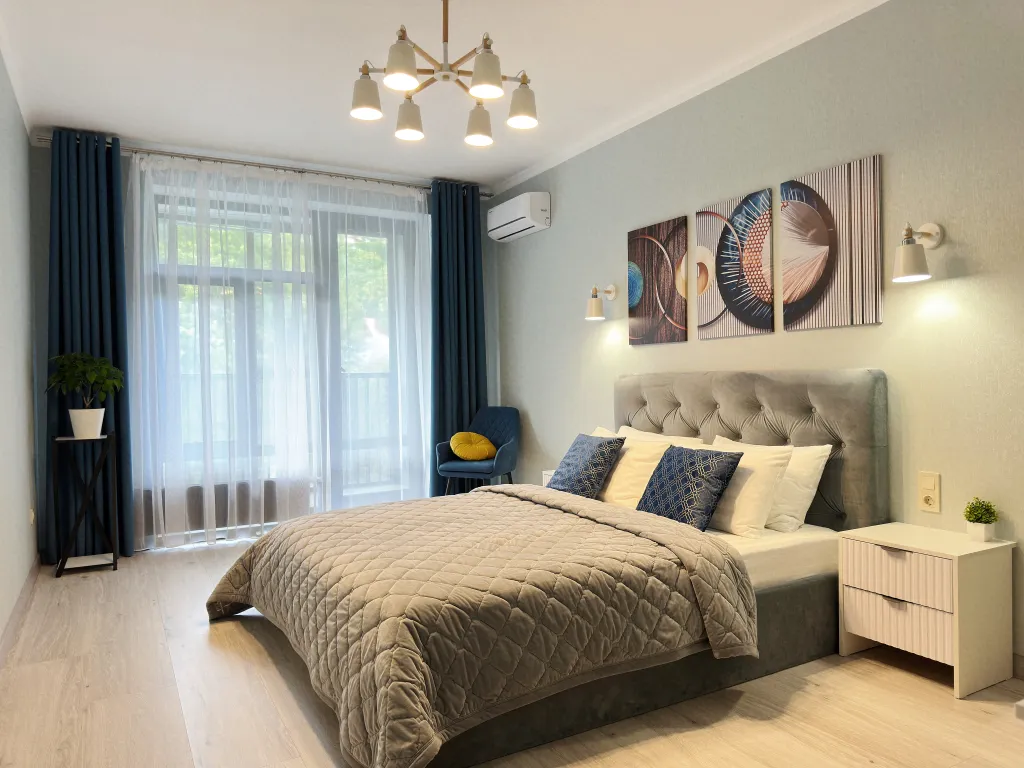 Квартира на набережной