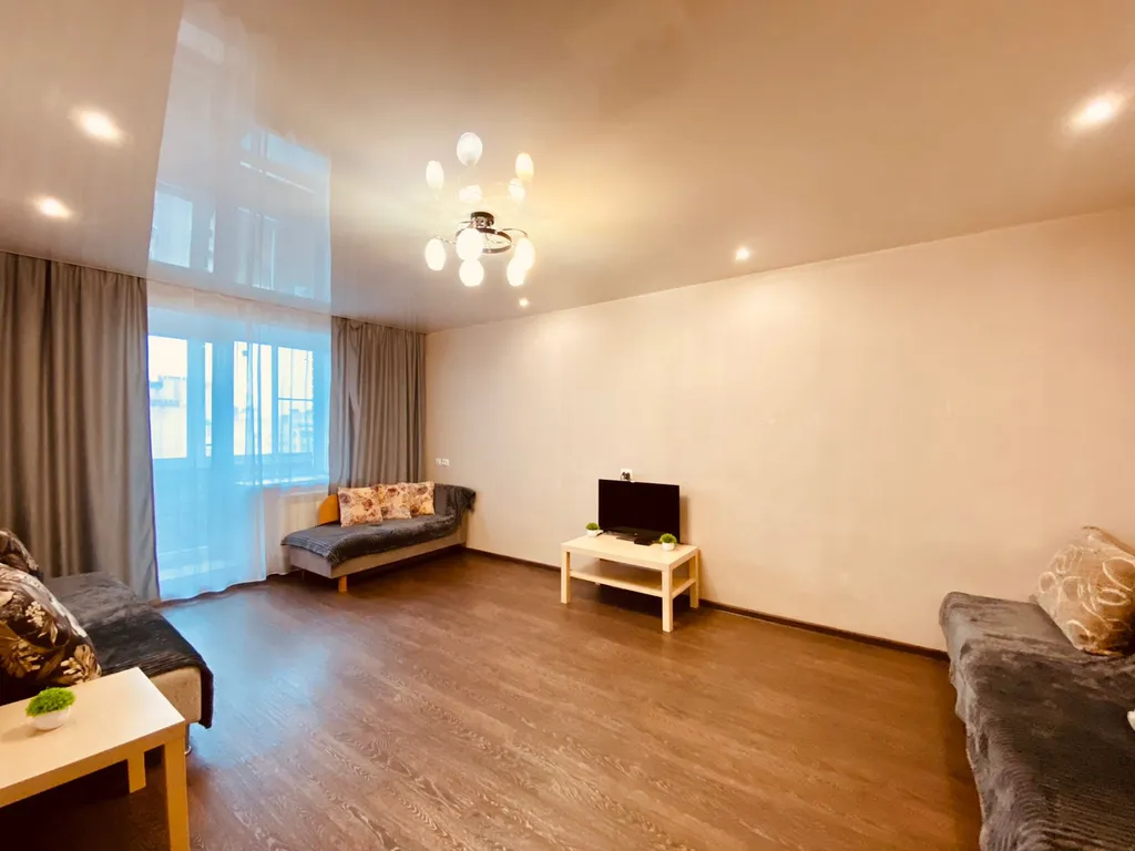 Двухкомнатная квартира на Ореховой 5