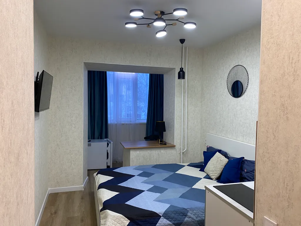 Квартира Студия рядом с Ледовым дворцом — аренда посуточно в Мегион