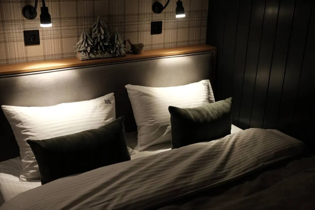 Коттедж Мини- отель “Art House Gesh” — Шерегеш