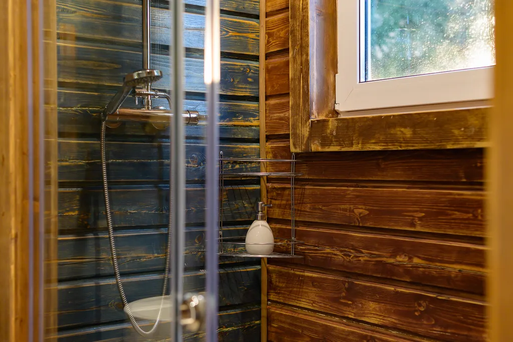 Брусничный коттедж с сауной и банным чаном