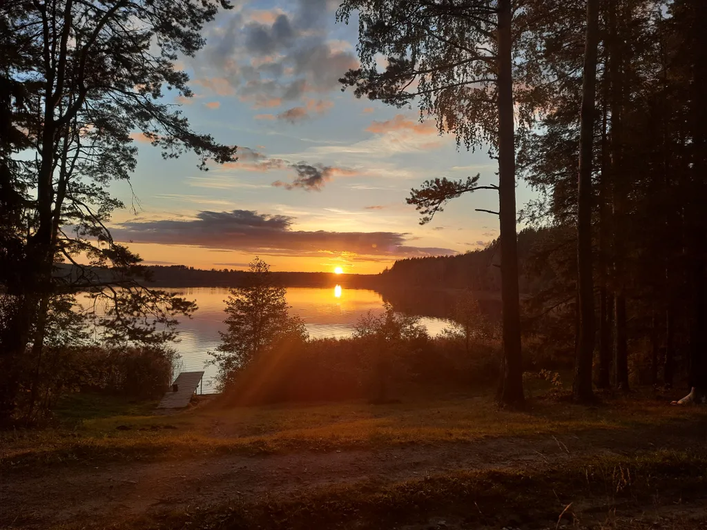 Домик с видом на озеро