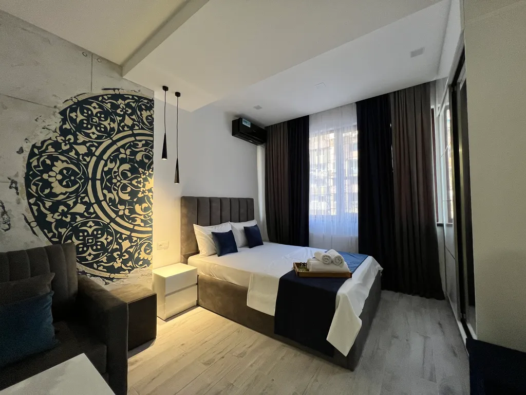 Modern Studio By Republic Square -Unique Charm