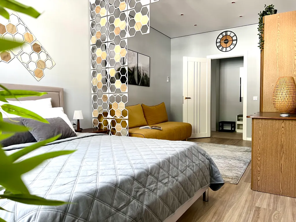 Просторная квартира с новым ремонтом для семьи в центре