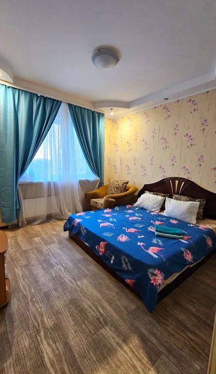 Квартира Просторная трёшка — аренда посуточно в Сургут