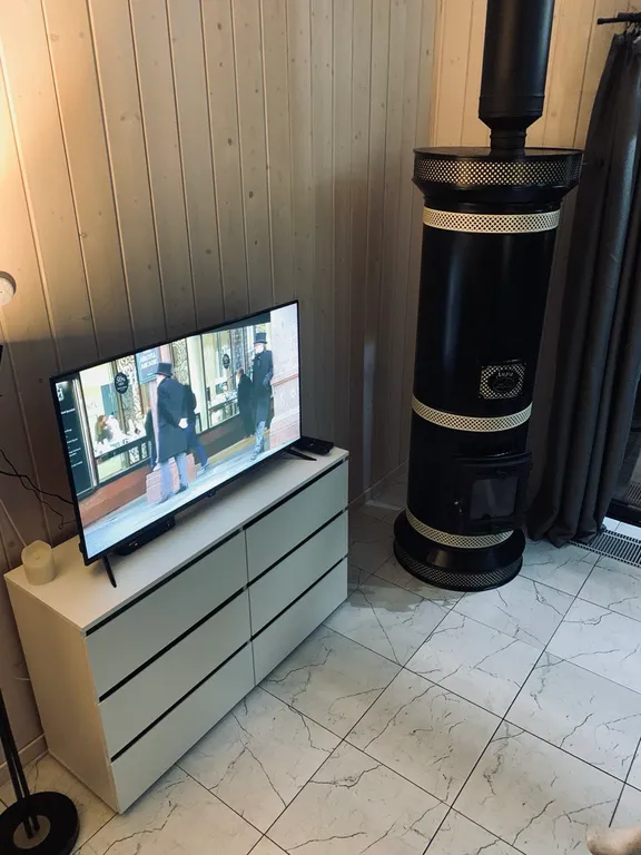 Барни с видом на лес с сауной