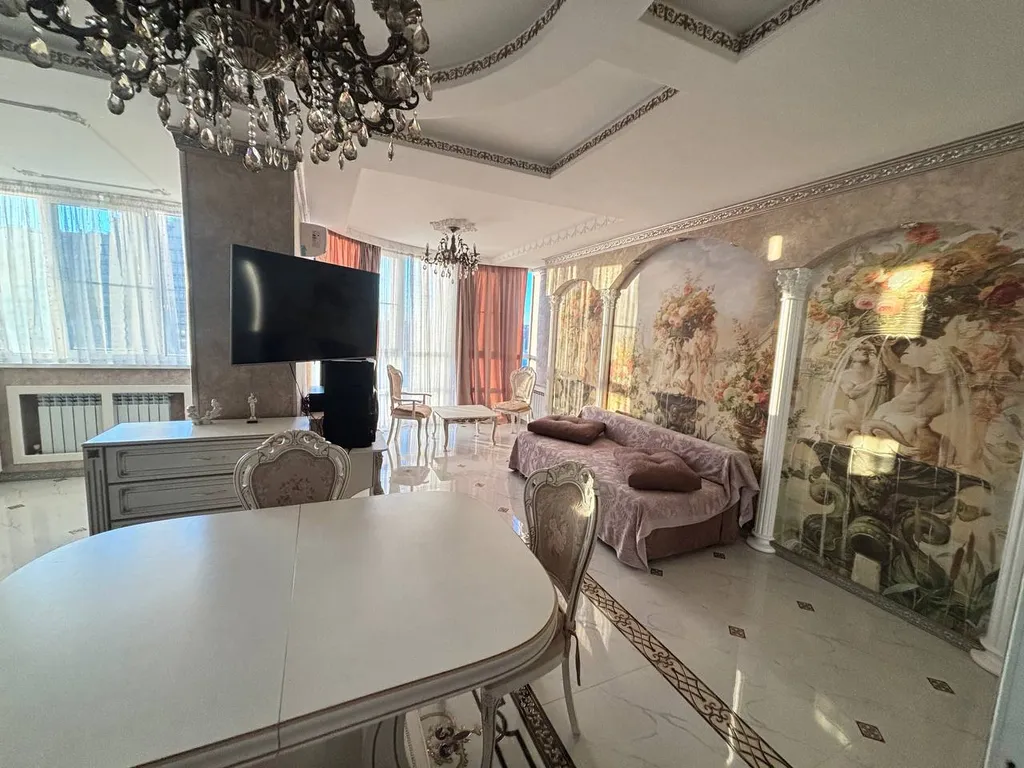 Роскошная двухуровневая квартира на верхнем этаже с видом на закаты