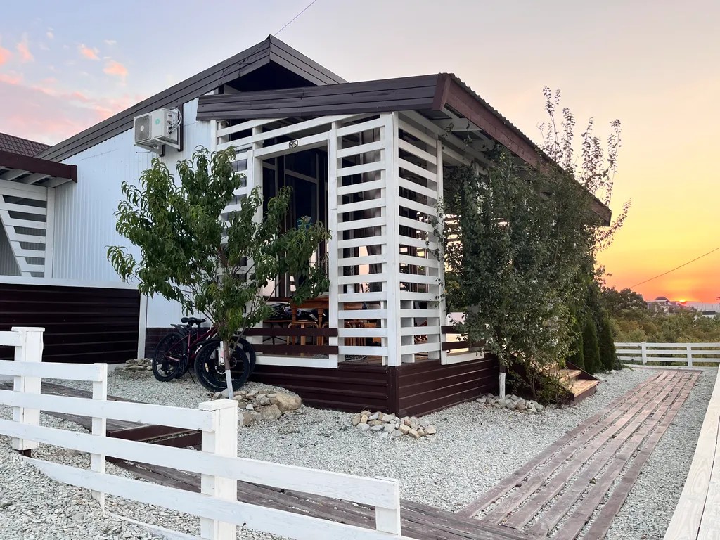 Коттедж Villa emerald forest — аренда посуточно в Сукко