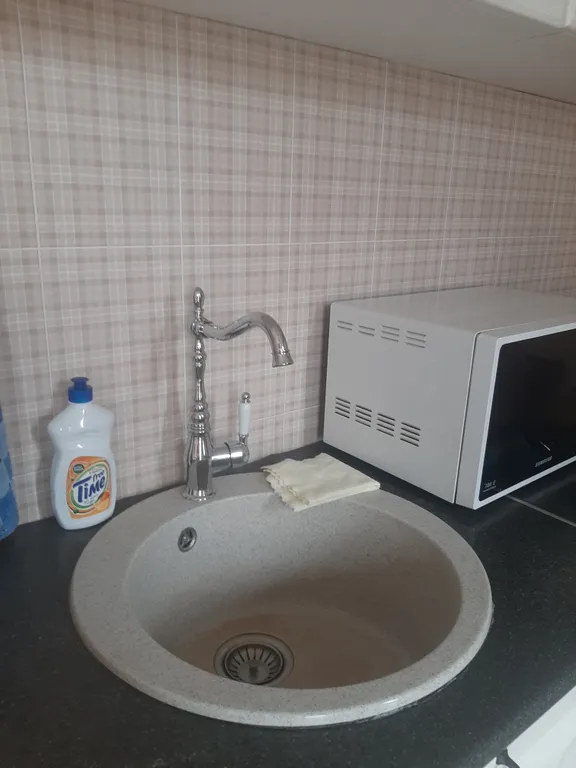 Современная уютная квартира в Сочи  с балконом.С красивыми видом .