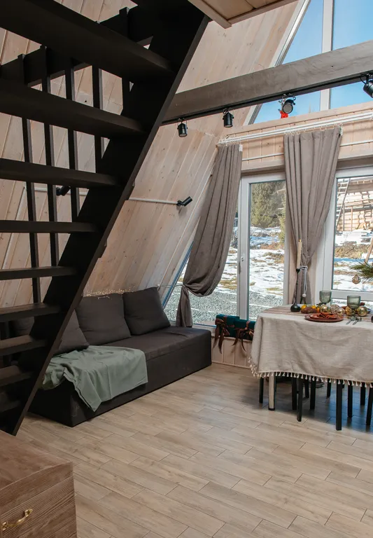 Коттедж Уютный A-frame дом с видом на горы — Шерегеш
