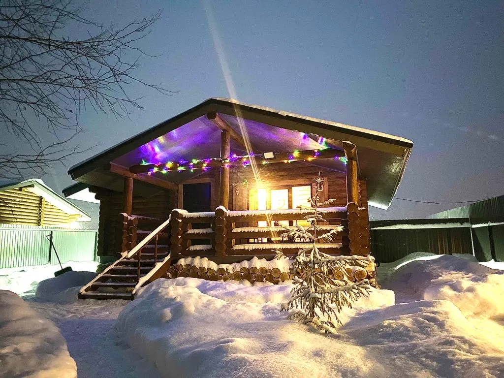 Домик с видом на лес