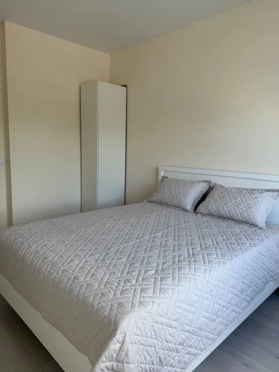 Новая просторная двухкомнатная квартира — аренда посуточно в Пермь