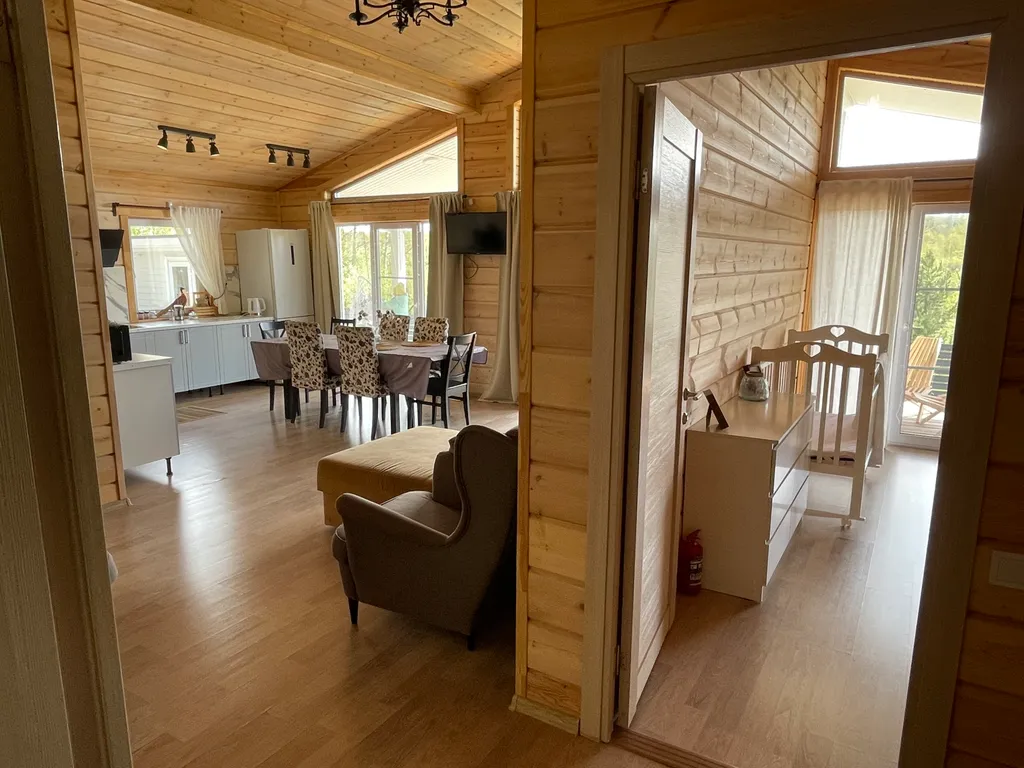 Дом с баней и бассейном