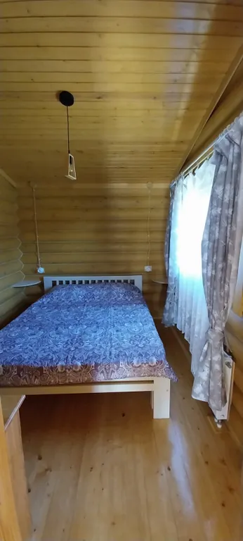 Уютный дом на берегу озера