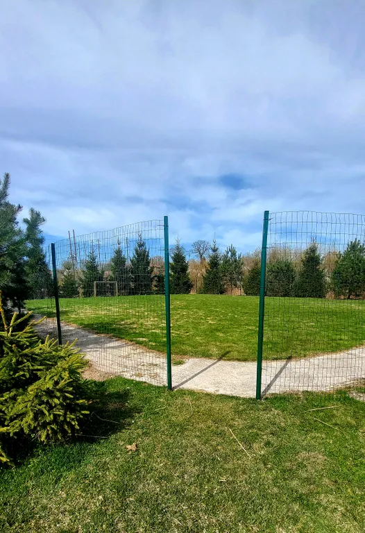 Большой коттедж у озера