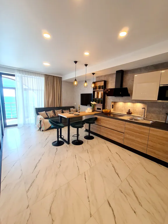 Супер-видовая квартира в Ливадии на берегу моря