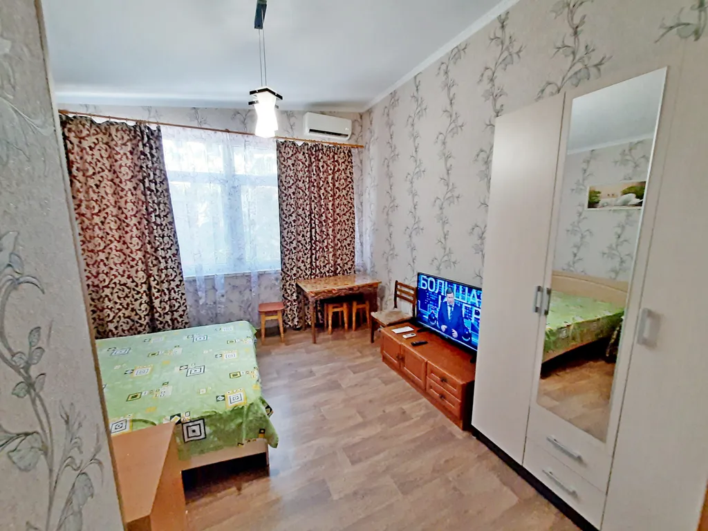 Уютная квартира в 100 метрах от моря