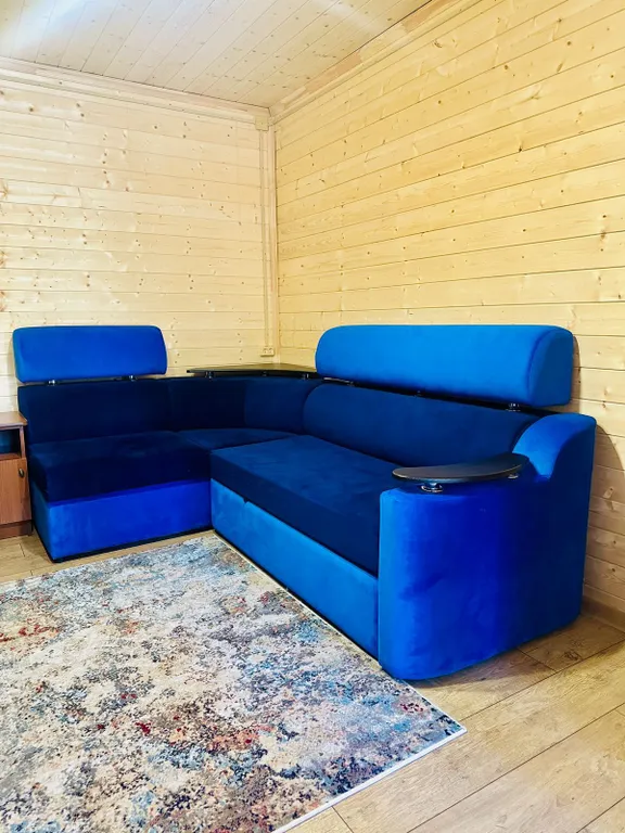 Большой коттедж