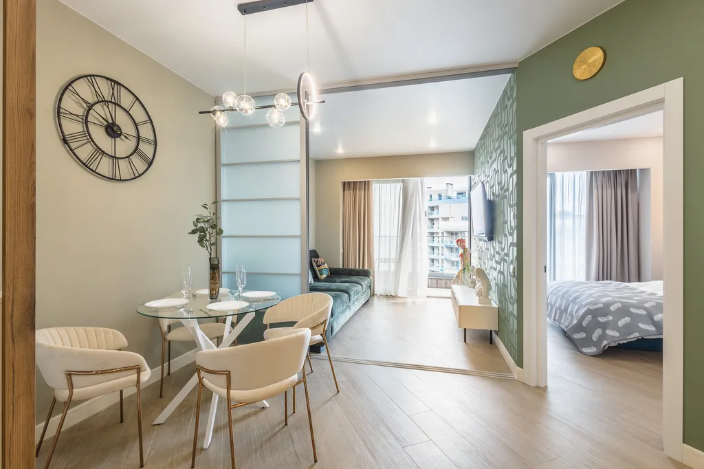 Просторная видовая трёхкомнатная квартира в приморском парке