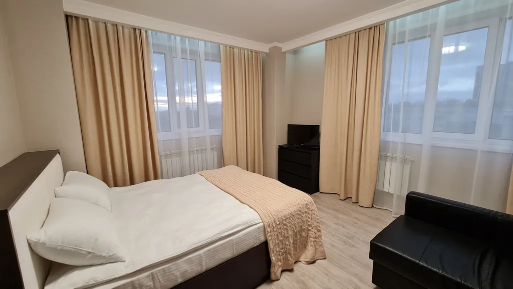 Комфортабельная квартира в новом высотном доме — аренда посуточно в Ульяновск