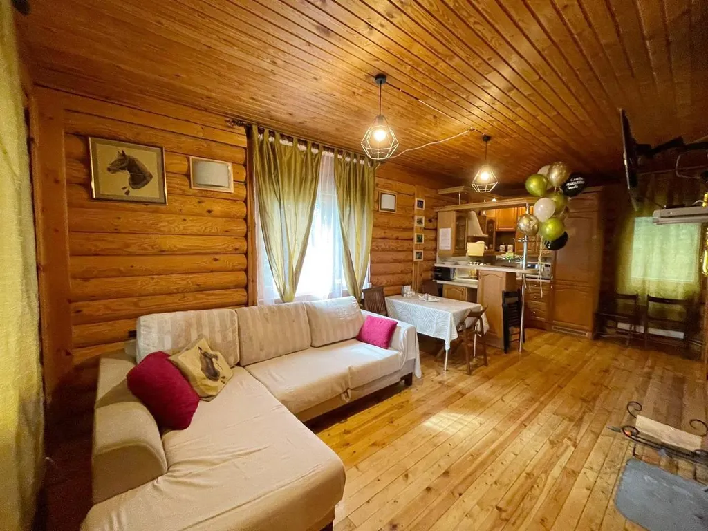 Коттедж на озере Утиное