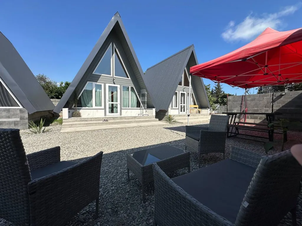 Коттедж 2-комнатный Дом — аренда посуточно в Пицунда