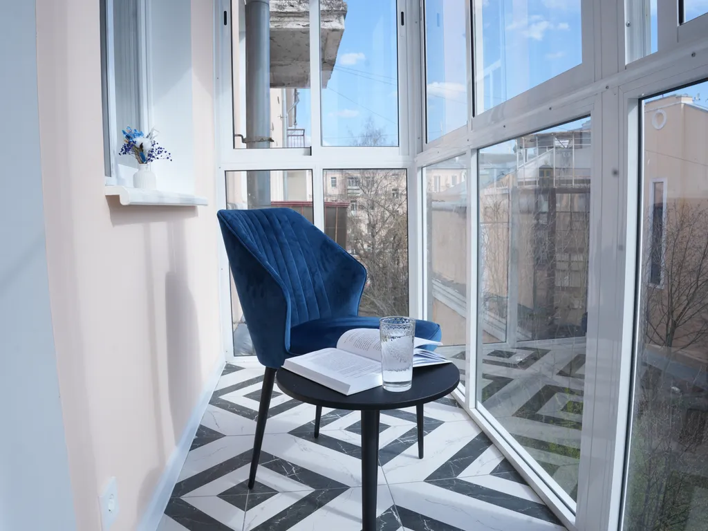 Стильная, современная квартира на набережной реки Волги