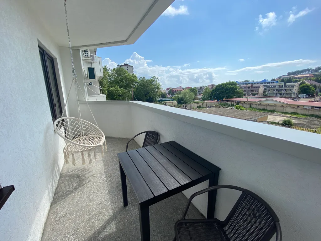 Двухкомнатные апартаменты с балконом на 6 человек