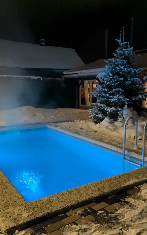 Барнхаус с чаном и бассейном