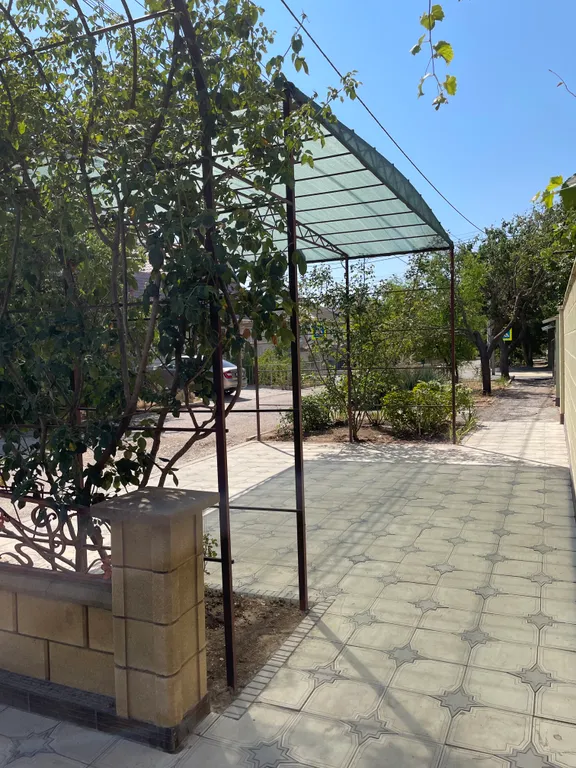 Апартаменты свой сад и парковка